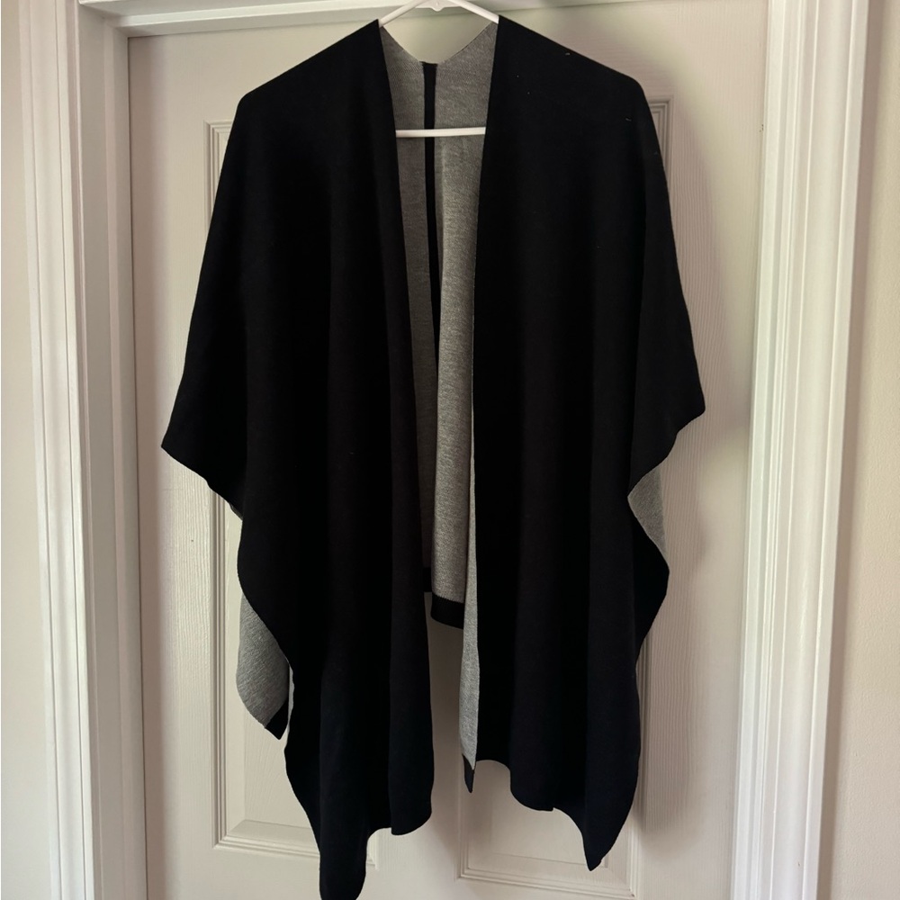 Lululemon Black Cape